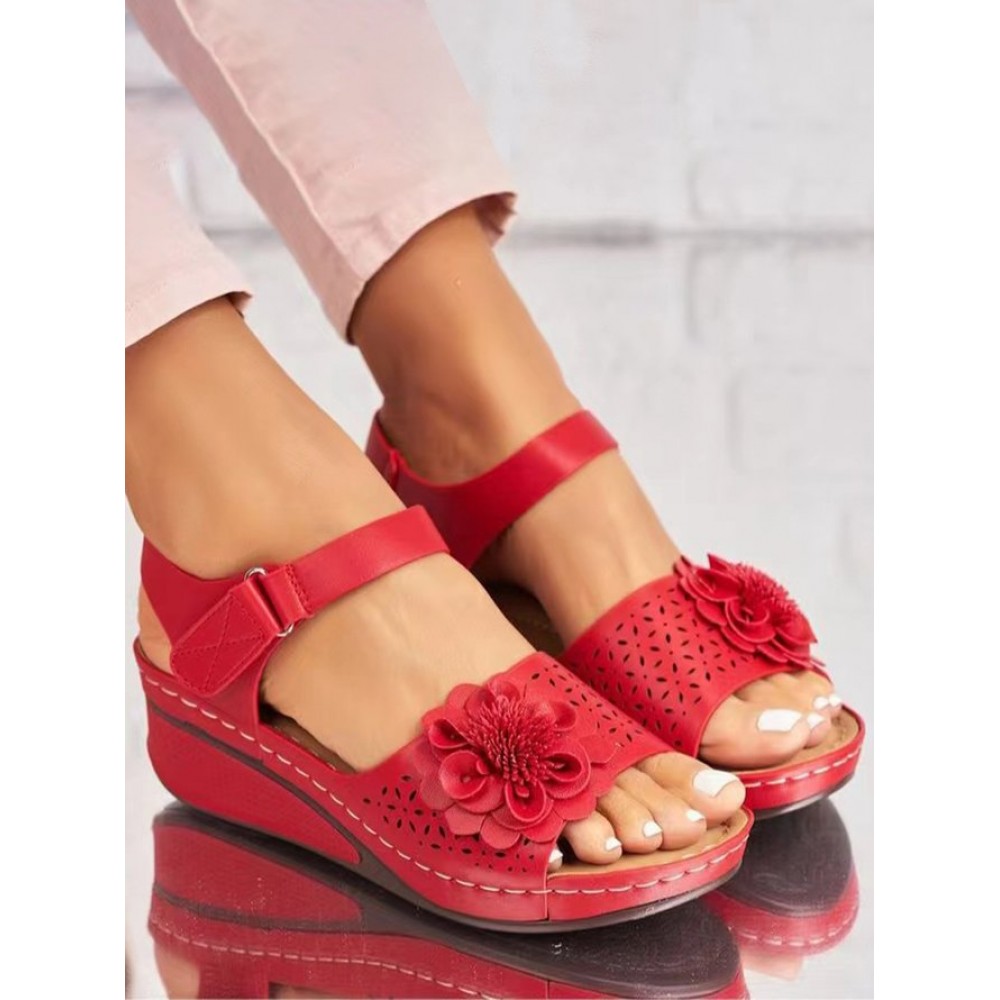 Retro casual three-dimensional flower hollow breathable wedge sandals