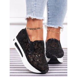 Breathable Floral Embroidery Slip-on Muffin Sneakers