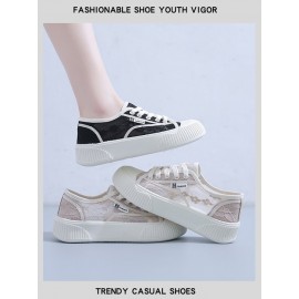 Airy Floral Lace Resort Flats